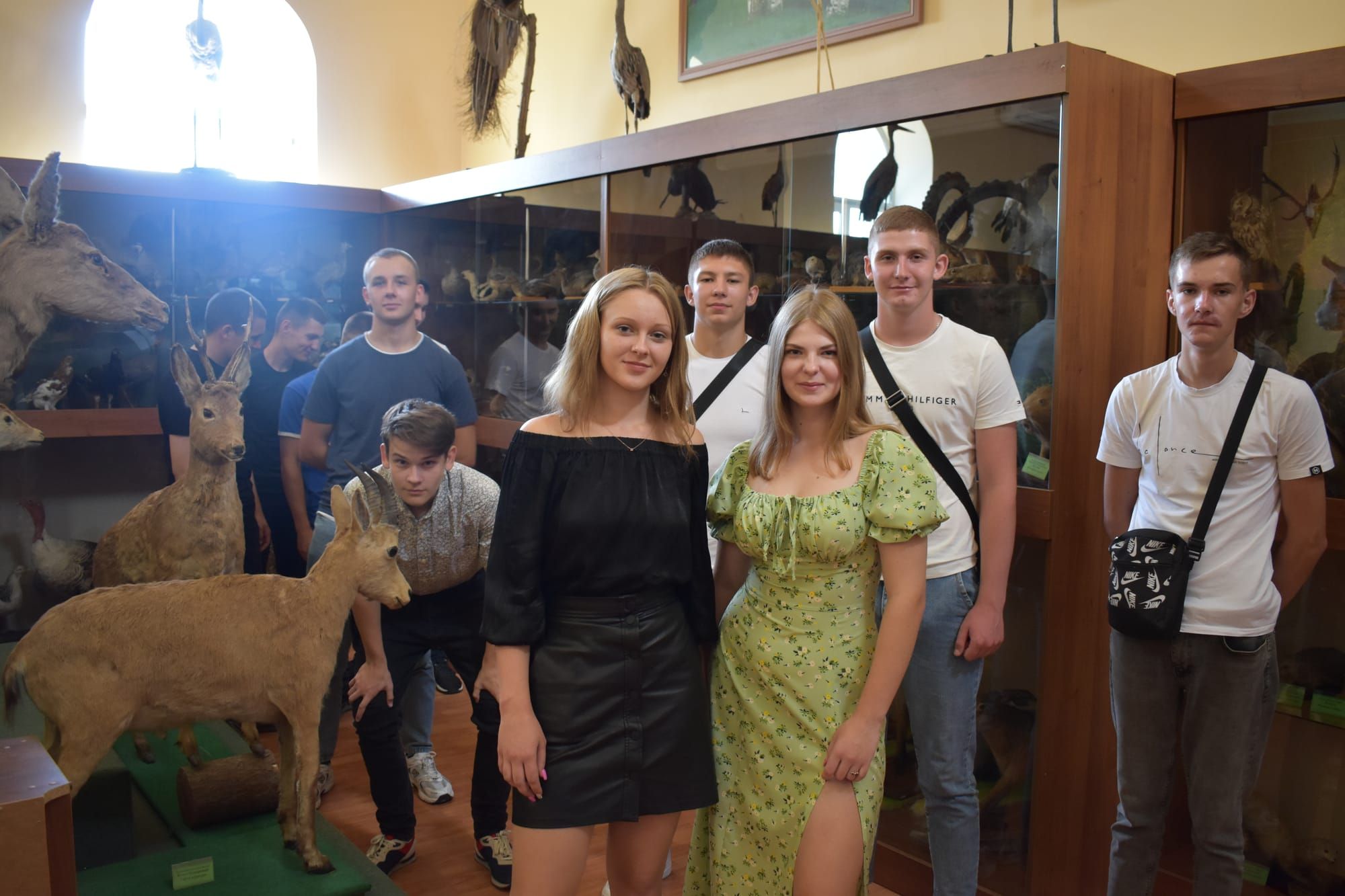 Початок навчального року для студентів першого курсу - це старт до нових знань, безлічі пригод та пошуку незабутніх моментів!