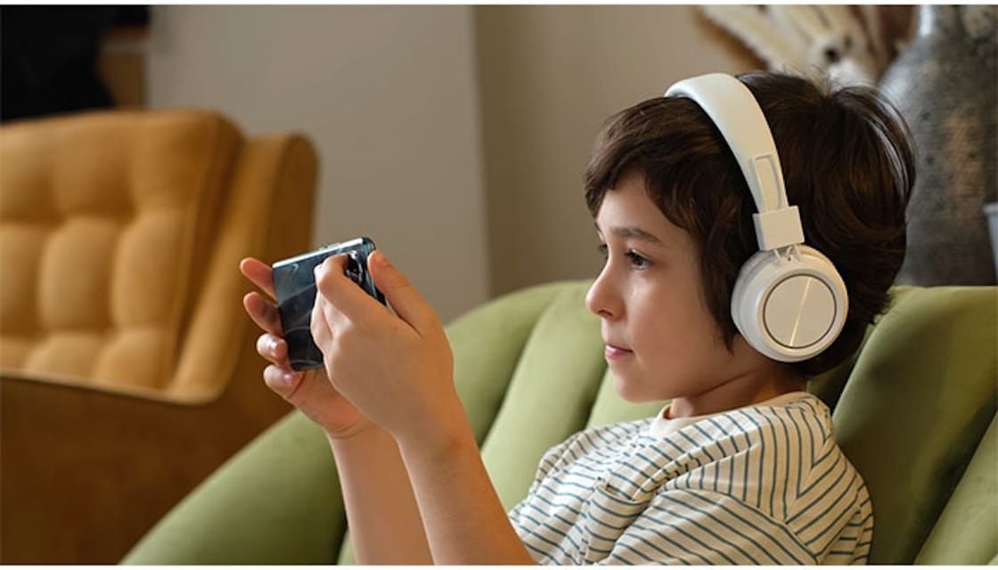 Gaming addiction starts in primary school as screen time soars: new research