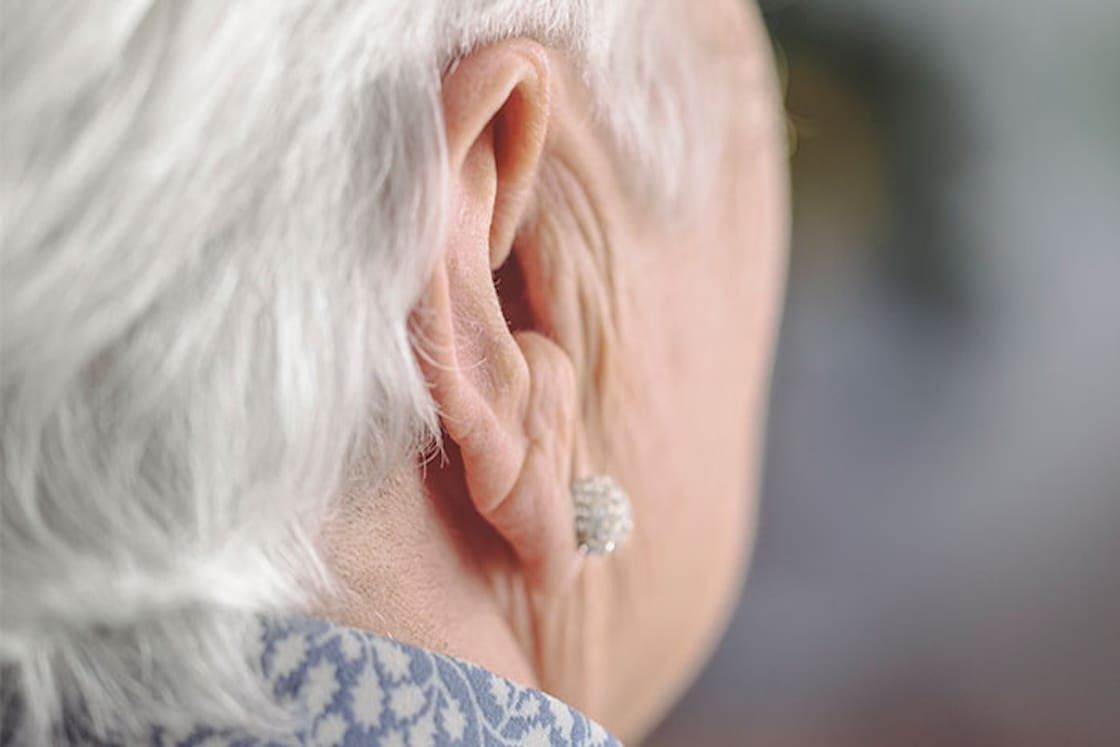 Study highlights barriers to care for older adults with hearing loss