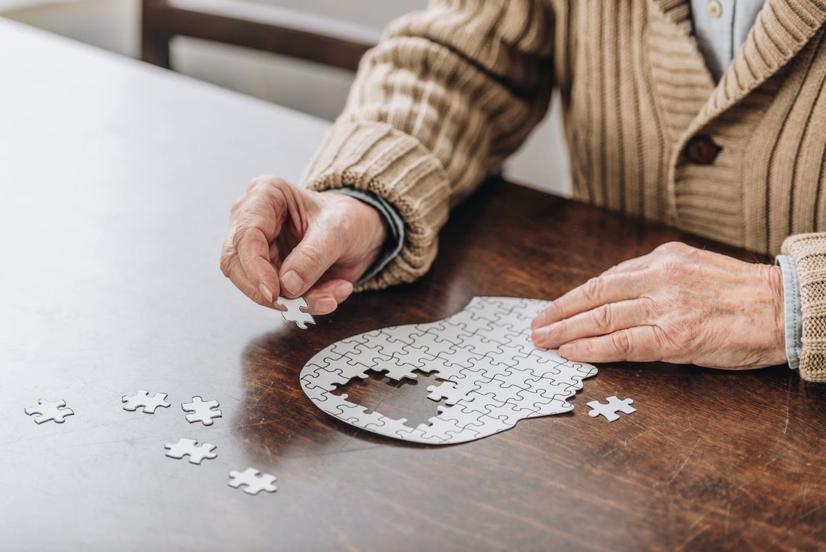 How your sleep habits team with your genes to determine Alzheimer's risk