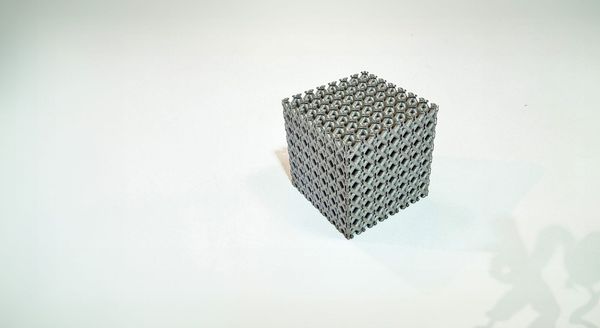 3D printed titanium structure shows supernatural strength