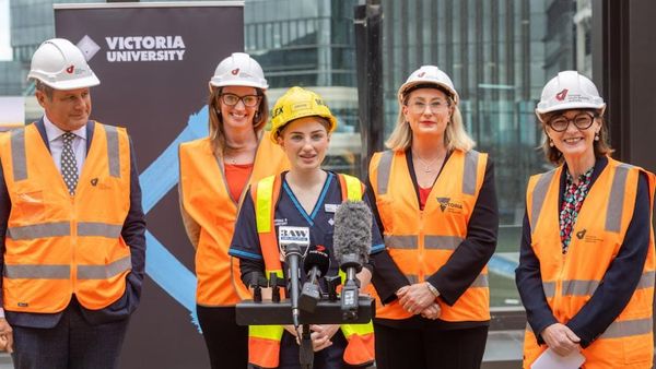 Footbridge connecting VU and the new Footscray Hospital installed