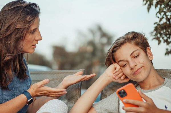 Fathers less likely to tackle ‘awkward’ sex talk