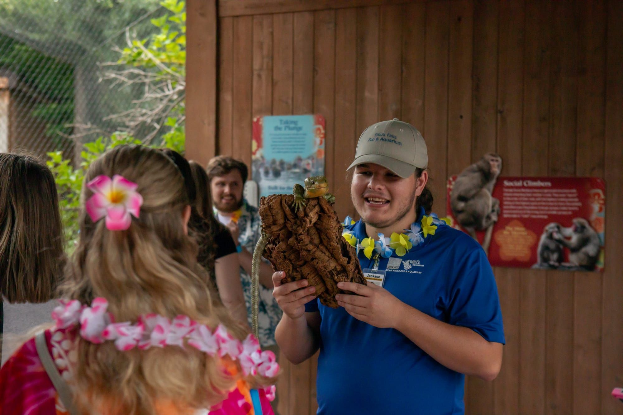 The zoo after hours with no kids? Say less.