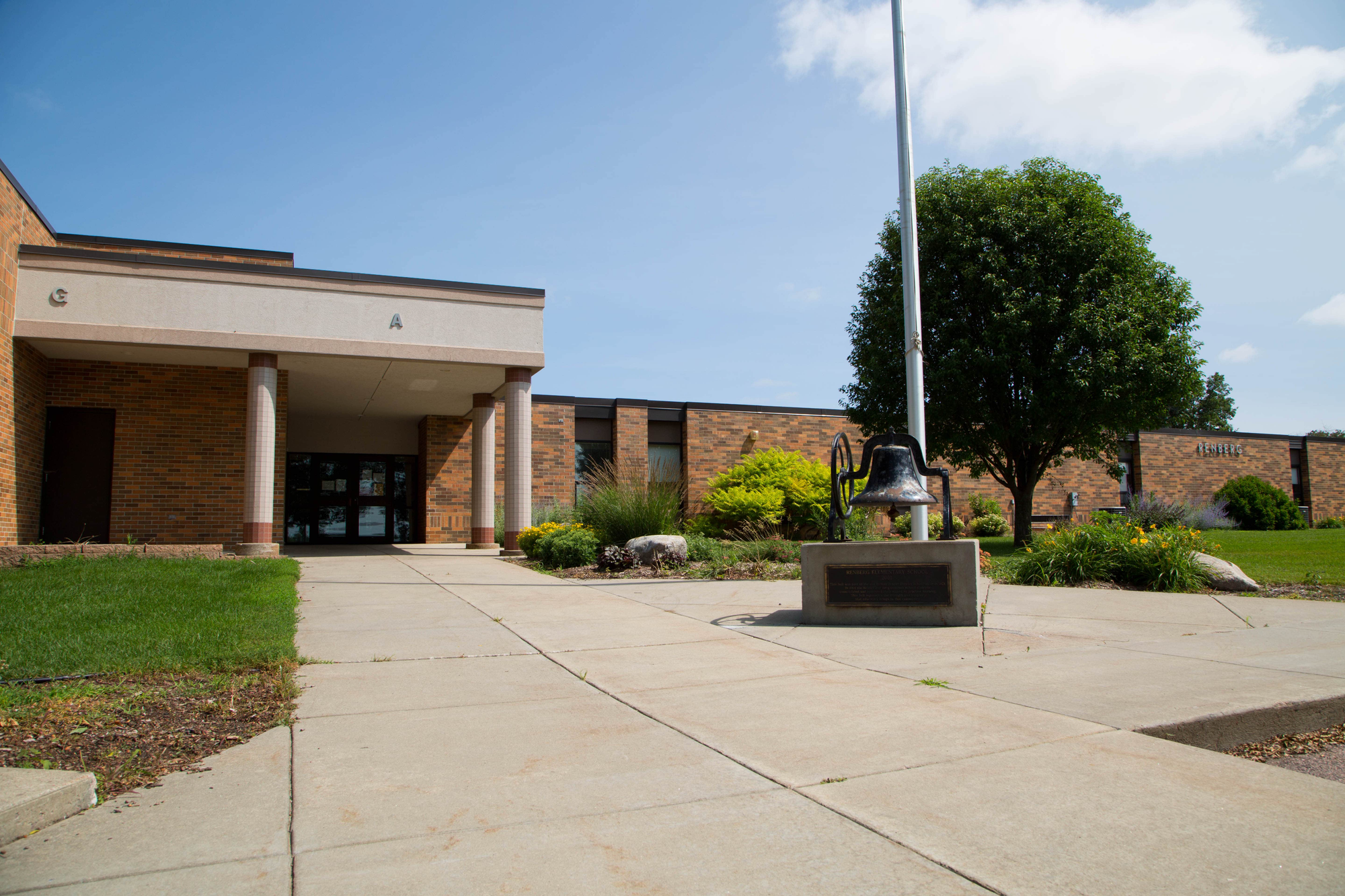 Sioux Falls School District looks to close Renberg Elementary by end of the year