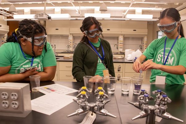 This summer camp gives kids hands-on STEM experience