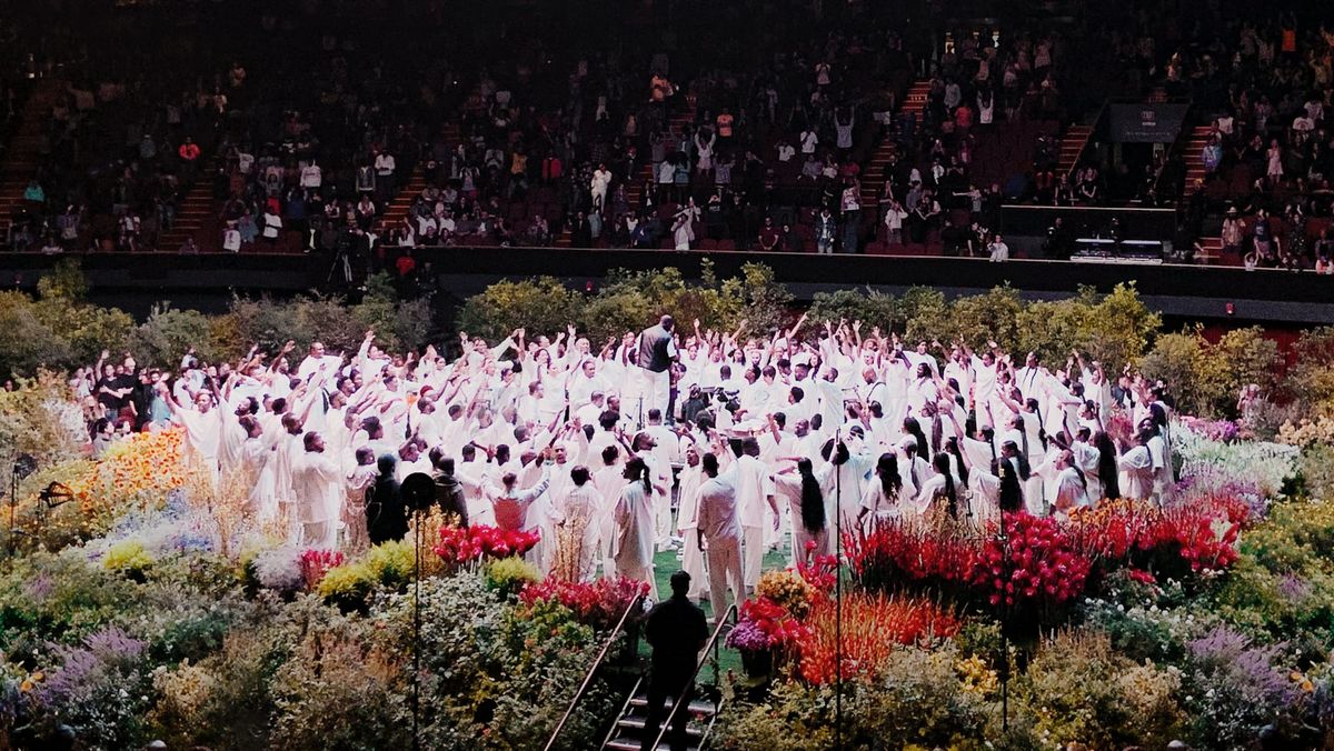 The Sunday Service Moment