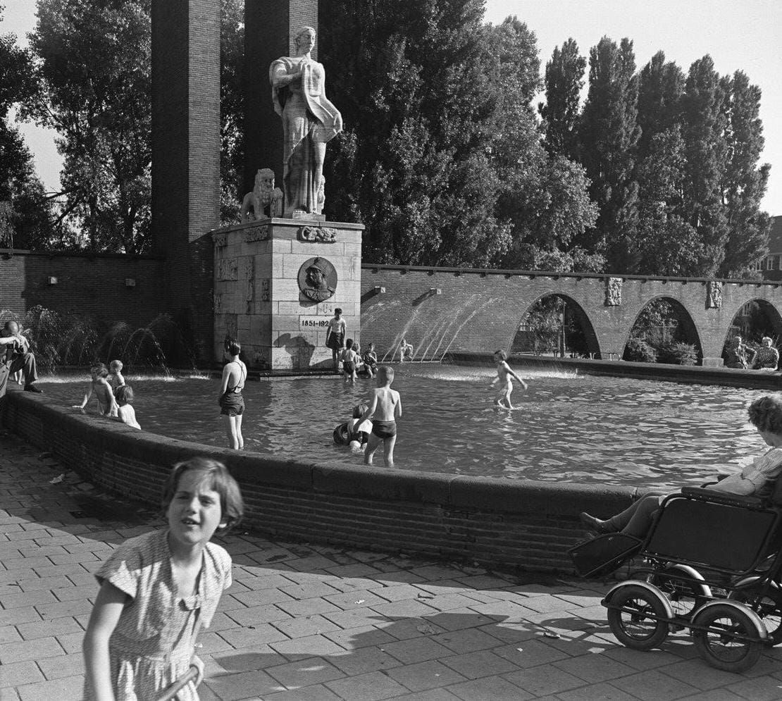 The monument of shame