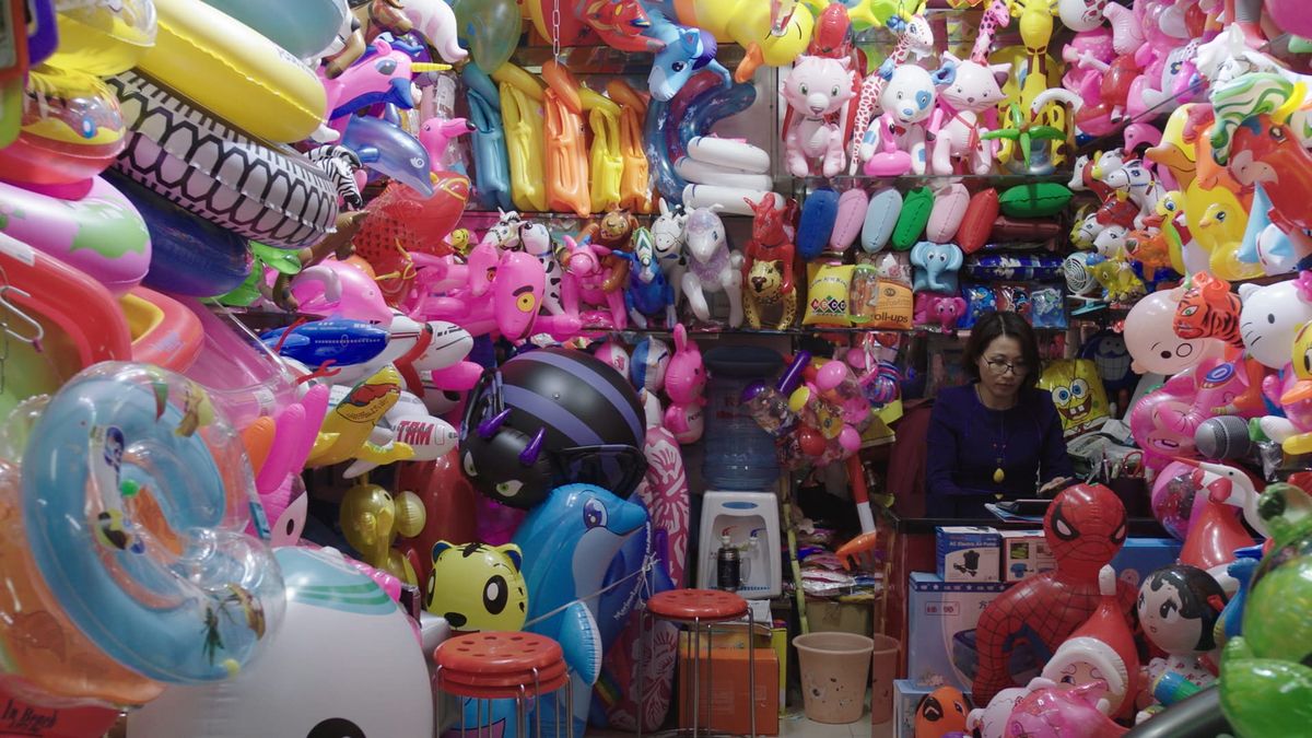 There is nothing queer about plastic, and yet