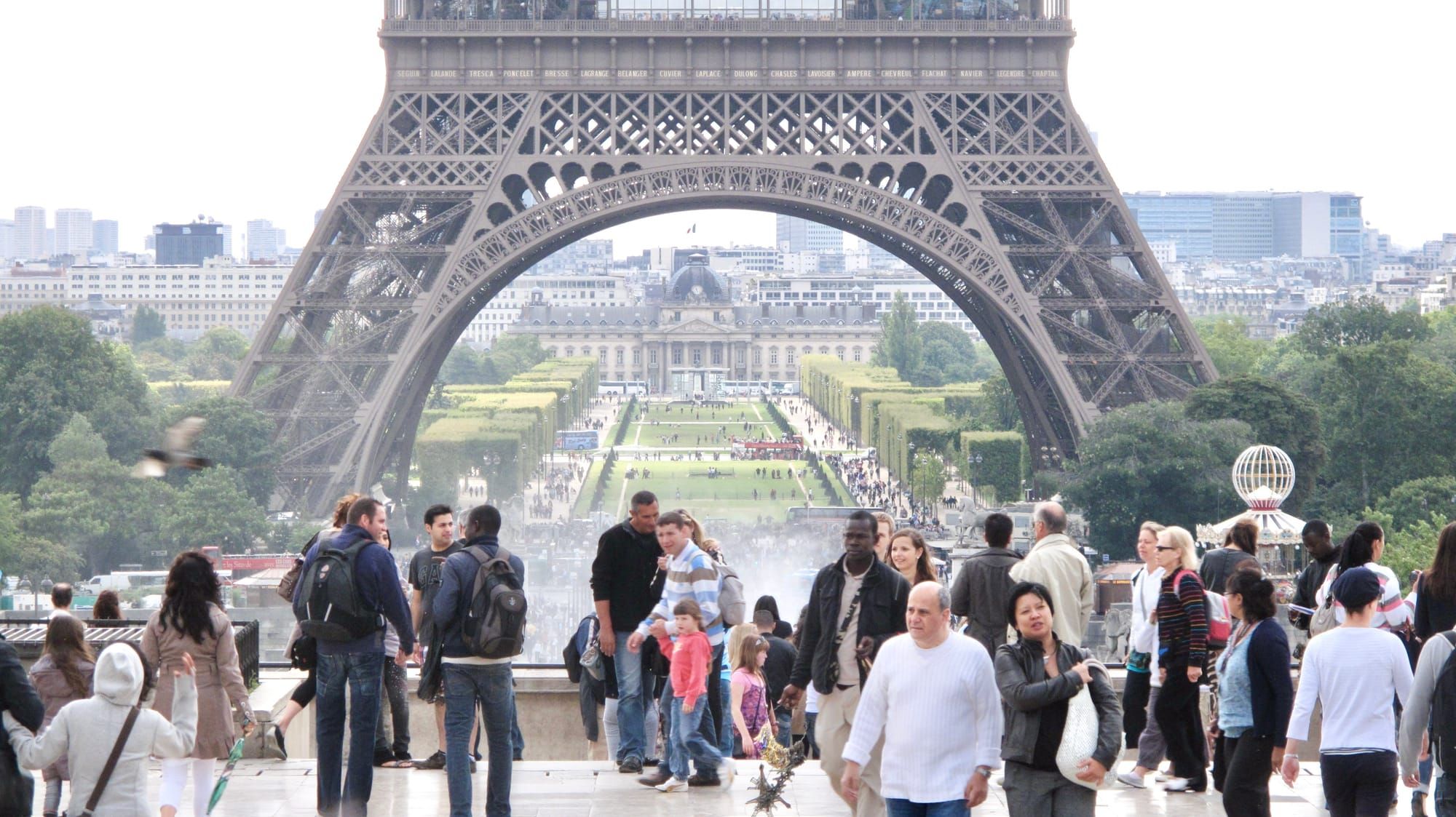 Paris Reborn - How Paris Breaks All the Rules to Be the Best City for People