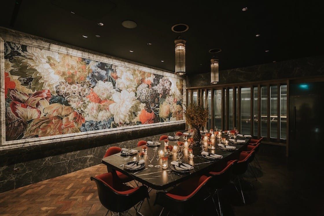 Binance's 'Fine' Dining: $4 Billion Settlement News Served to VIPs First