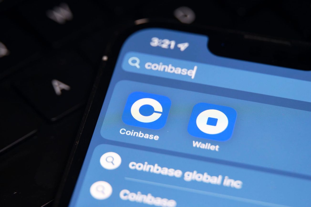 Coinbase Files SEC Lawsuit, Partners Stripe, Sees Ex-Advisor Join Biden Campaign