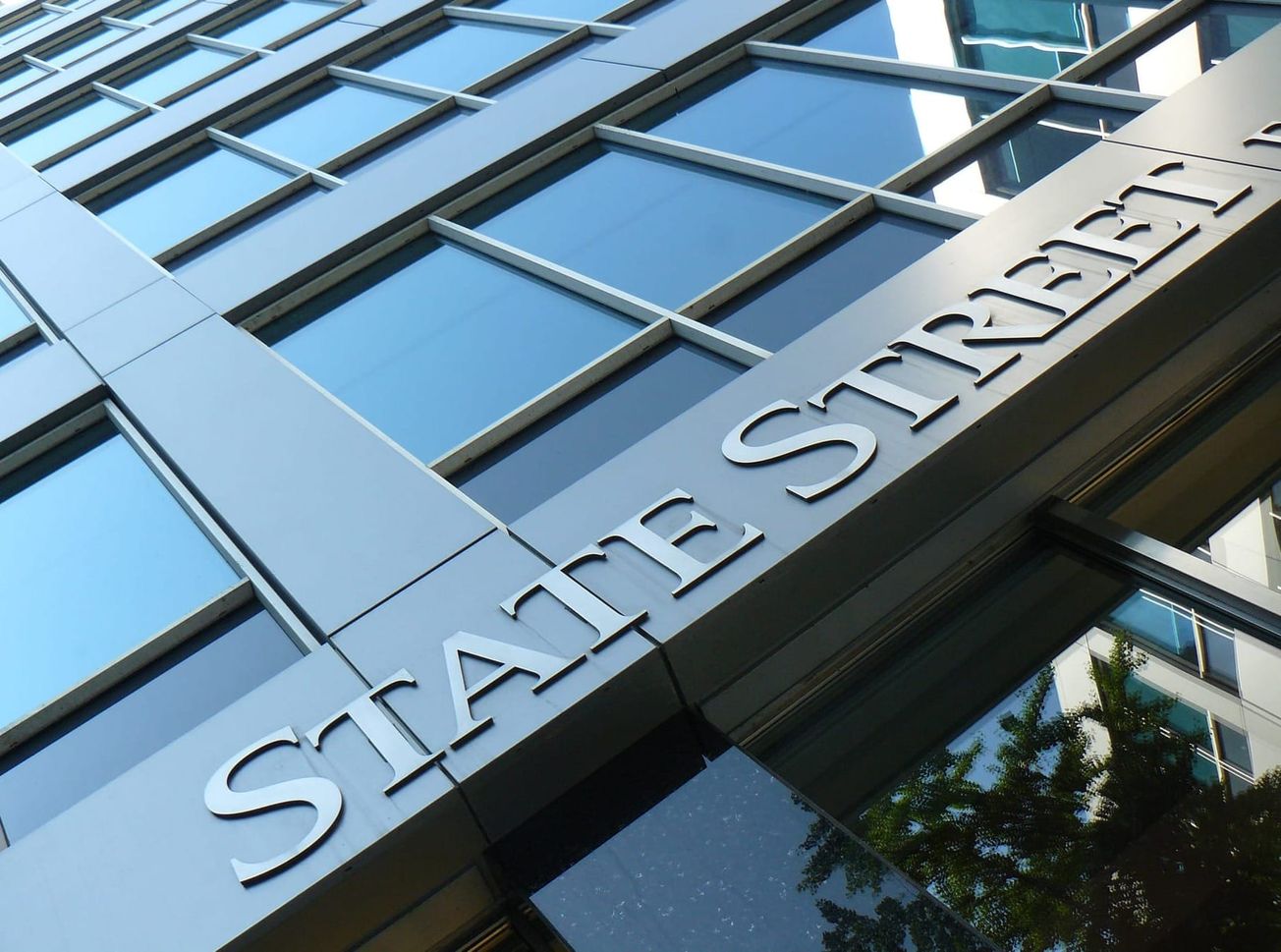 TradFi Giant State Street Eyes Crypto Future with Stablecoins, Deposit Tokens