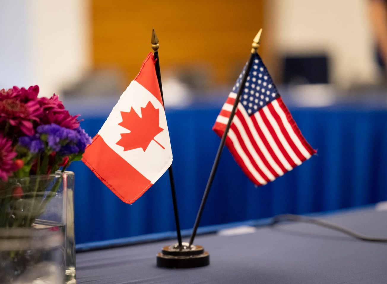 USDC Becomes First Stablecoin to Meet Canada's New Listing Standards