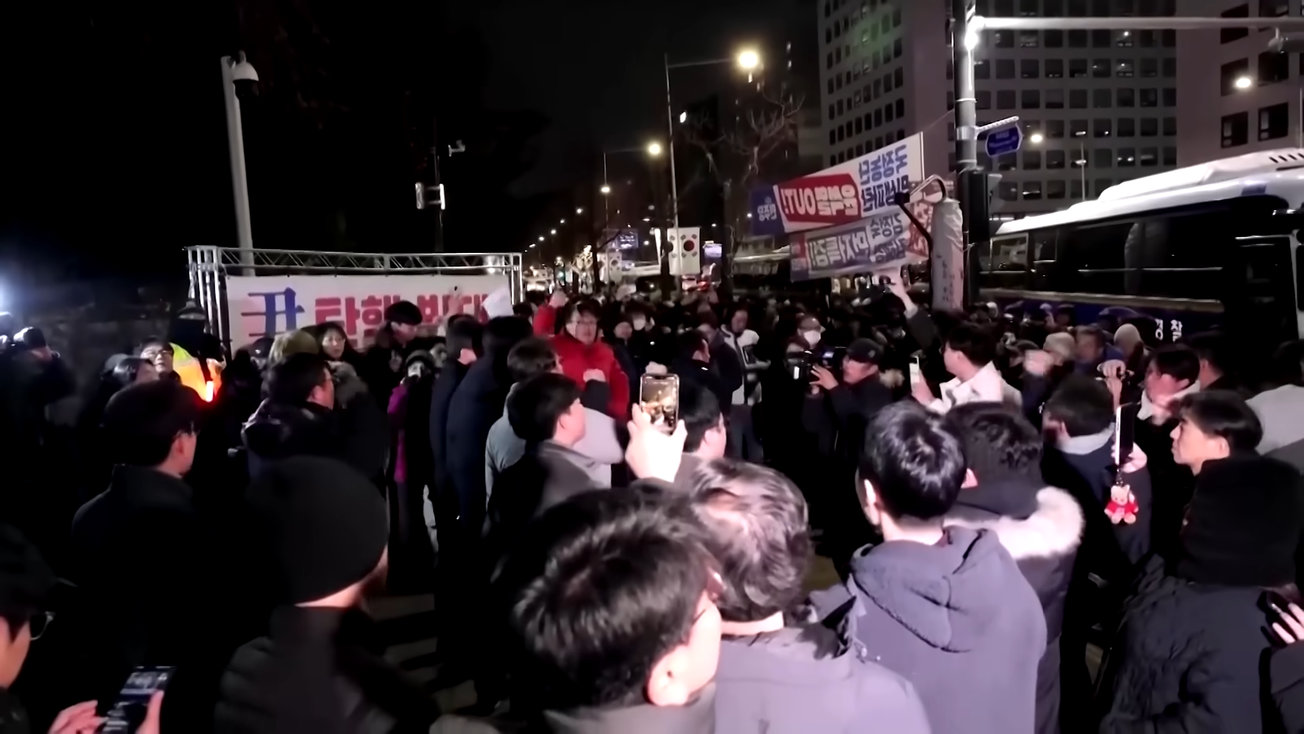 Crypto Shrugs Off South Korea's Martial Law Scare