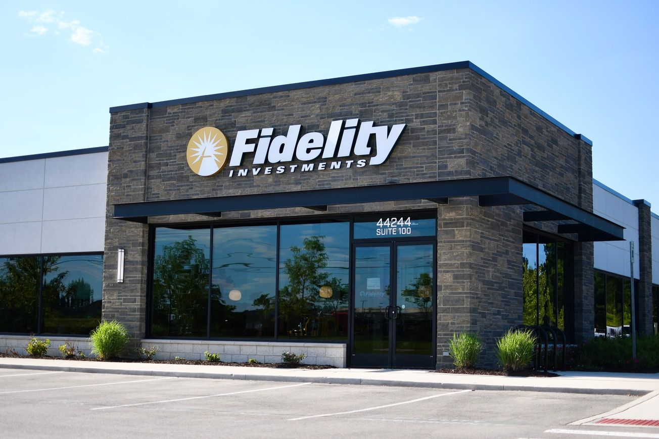 Wall Street Titan Fidelity Plans Stablecoin Launch