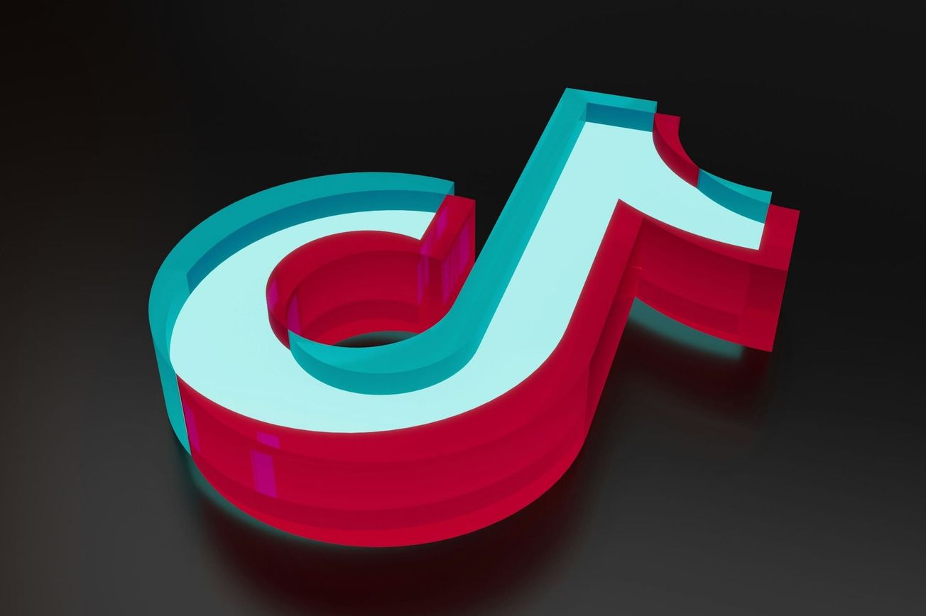 Hbar Foundation Joins OnlyFans Founder's Bid to Acquire TikTok in Surprise Move