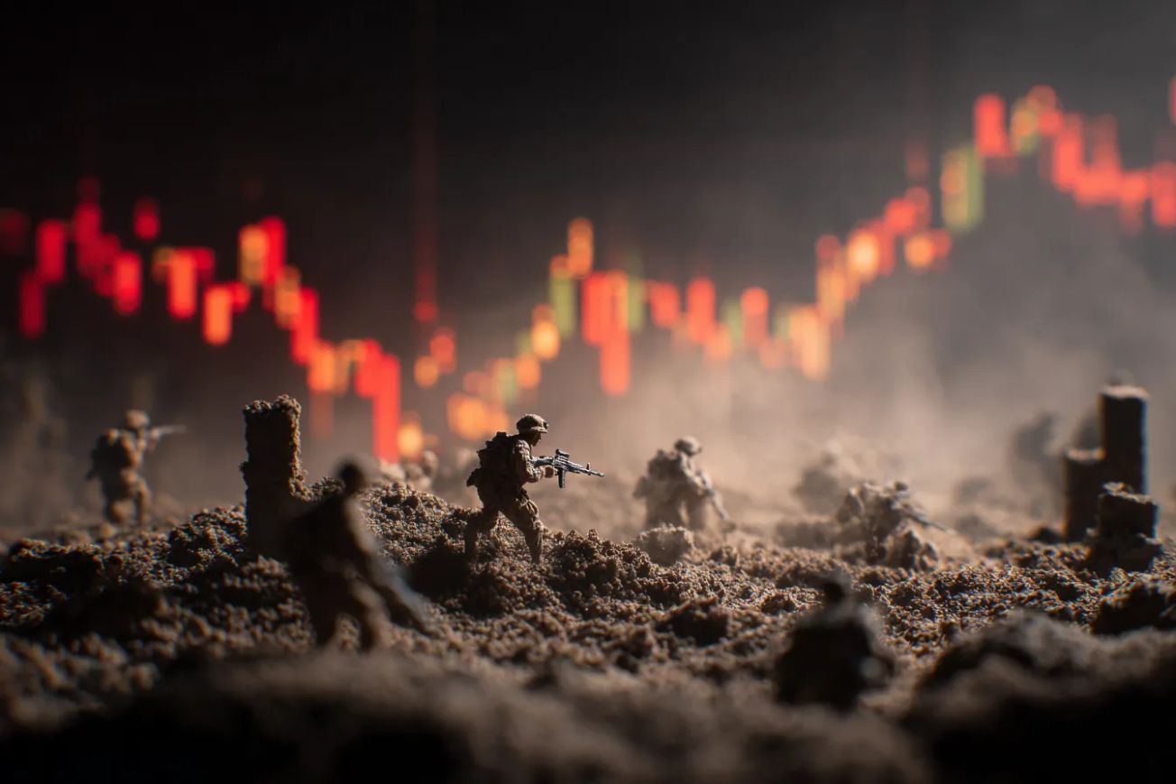 Cryptos Hit: Geopolitical Risks Storm Back Into the Picture