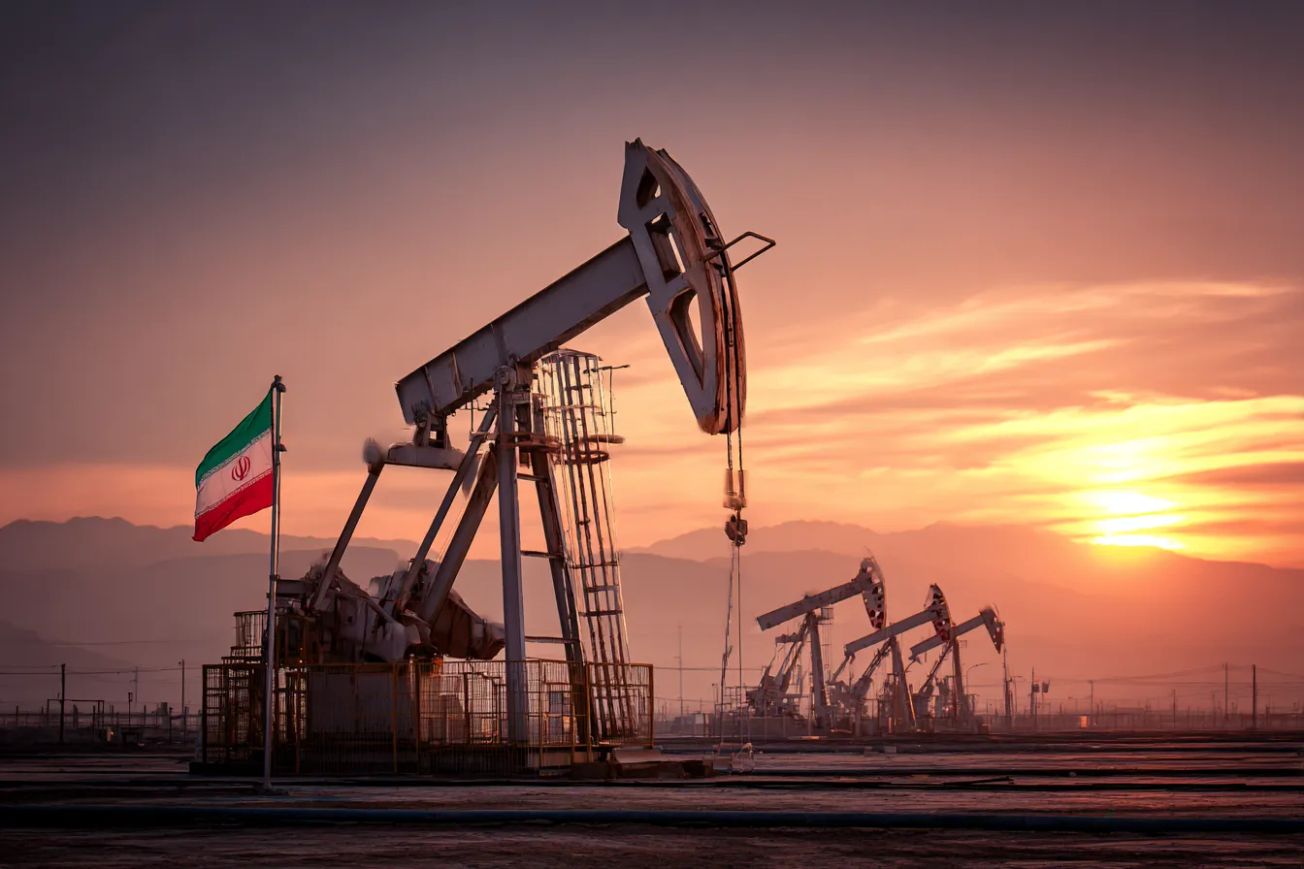 Oil Explodes, But Bitcoin Steady Despite Losing Momentum