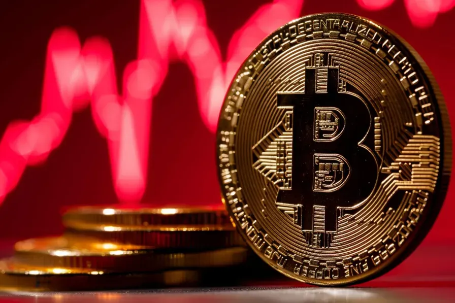 Short Liquidations Fuel Bitcoin’s Push Higher as Traders Eye Fragile ETF Rebound