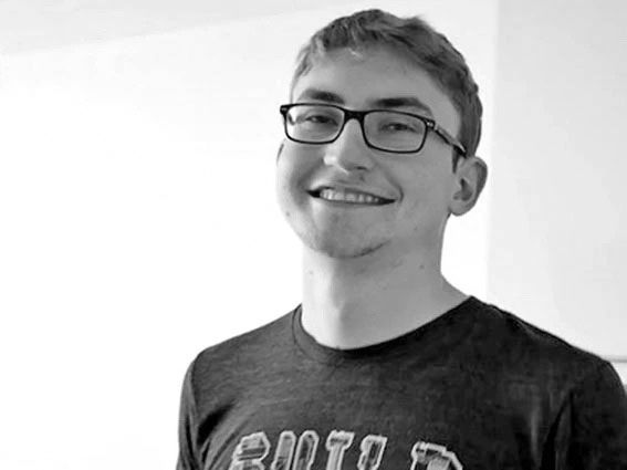 Crypto Twitter Pays Tribute to MakerDAO Co-Founder, Also Claims CIA Assassinated Him