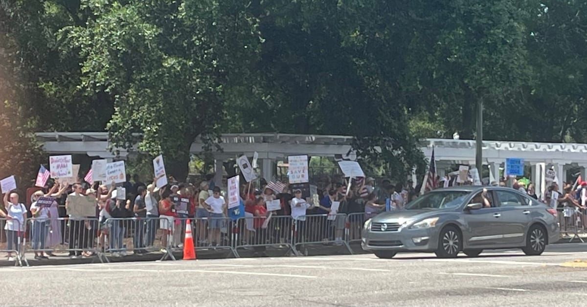 Protesters in Myrtle Beach Join National ‘No Kings Day’ Movement Post image