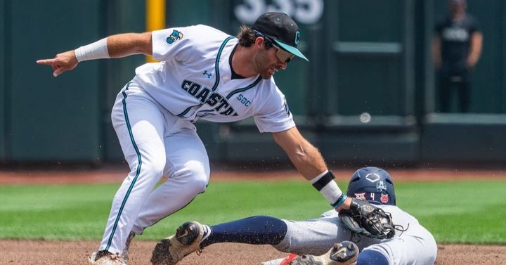 Coastal Carolina Wins College World Series Opener 7-4