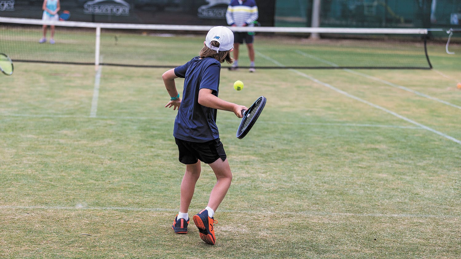 Kerang Tops Tennis