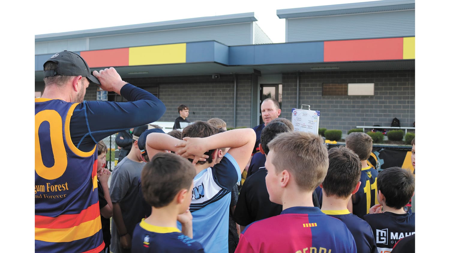 Under 12s obliterate Parents