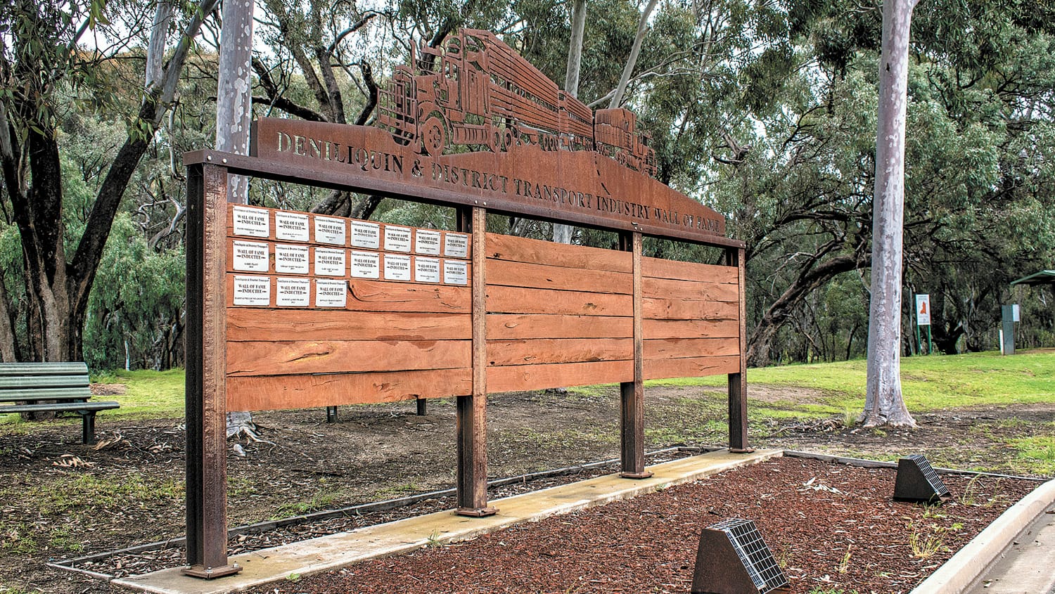Deniliquin and District Transport Industry Wall of Fame honours local heroes