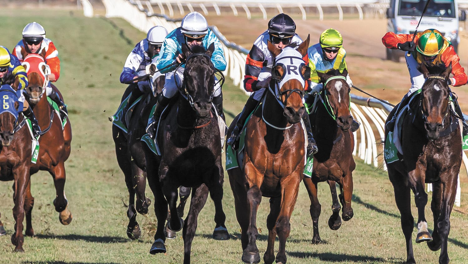 McNeil Races at Swan Hill