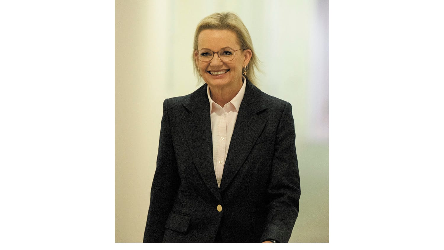 Farrer High Flyer Takes Top Job