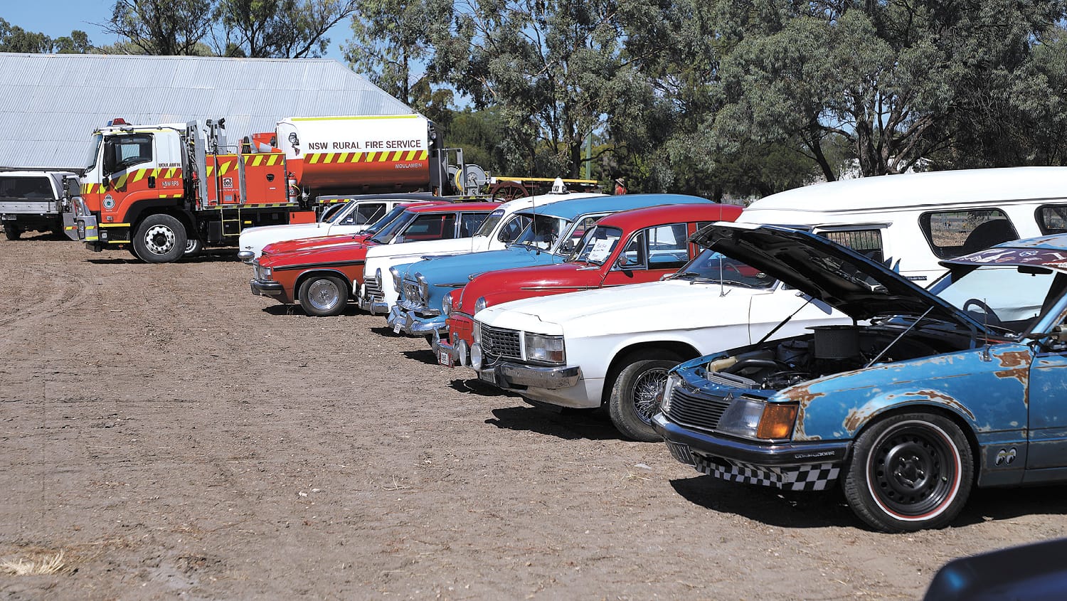 Moulamein Fuels Up for Car Show!