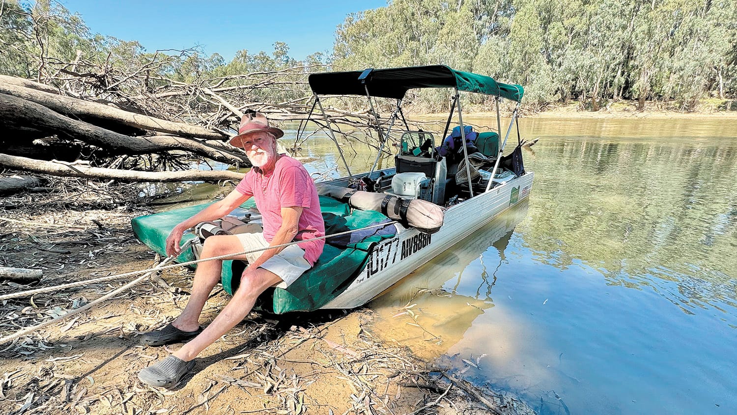 One Man, a Tinnie and the Mighty Murray