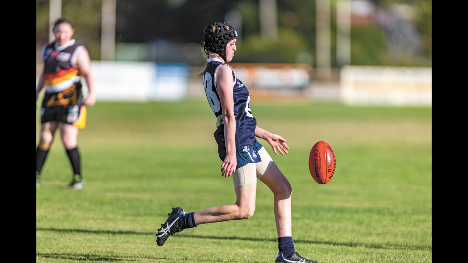 Castlemaine Bring Down Kerang Women