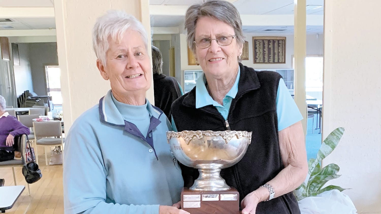 34 vie for Janis McCaig Bowl