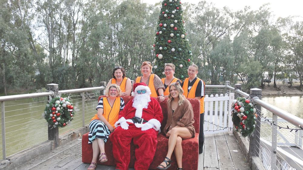 Traders ready for the last-minute rush post image