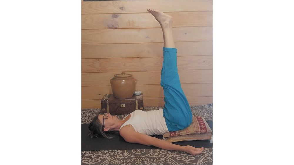 Community Journalist: Yoga at Home - Combatting the Heat post image