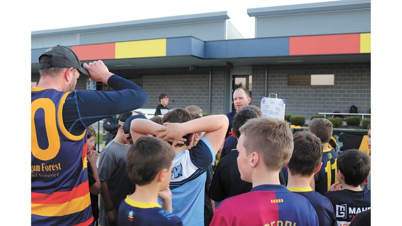 Under 12s obliterate Parents post image