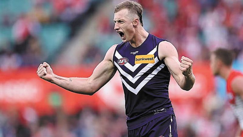 Treacy signs for another three post image