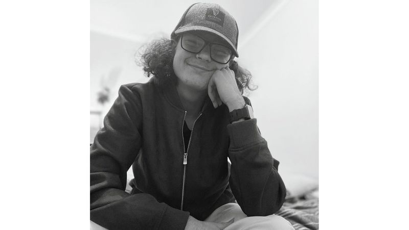 Cohuna teen walks 25km for Lifeline: “Never weak to speak” post image