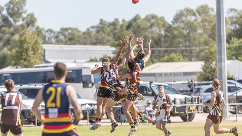 Saturday Footy Returns post image