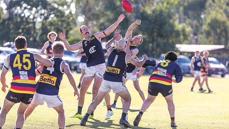 Shannon kicks two in the Raiders’ loss post image