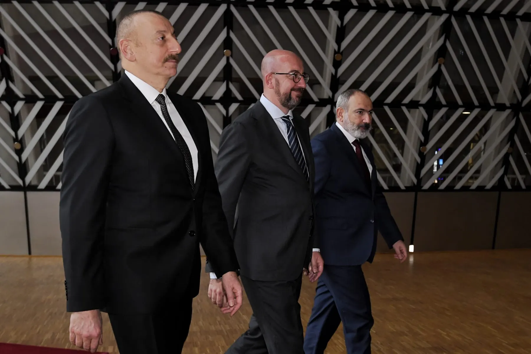 ბრიუსელი სომხეთ-აზერბაიჯანის შერიგებაში აქტიურობს
