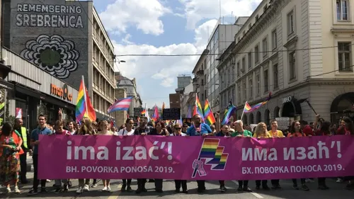 ბოსნიის დედაქალაქმა ლგბტ პრაიდს პირველად უმასპინძლა