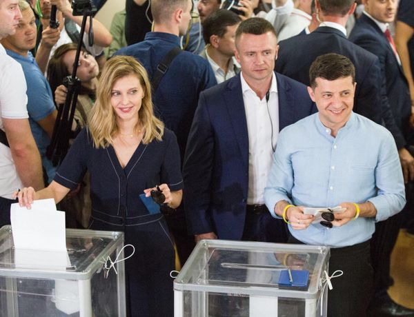 Zelensky votes