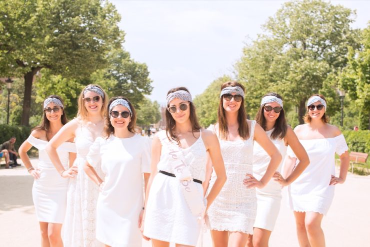 Enterrement-de-vie-de-jeune-fille--740x493