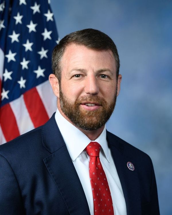 Trump Fires Homeland Security Secretary Kristi Noem, Taps Markwayne Mullin