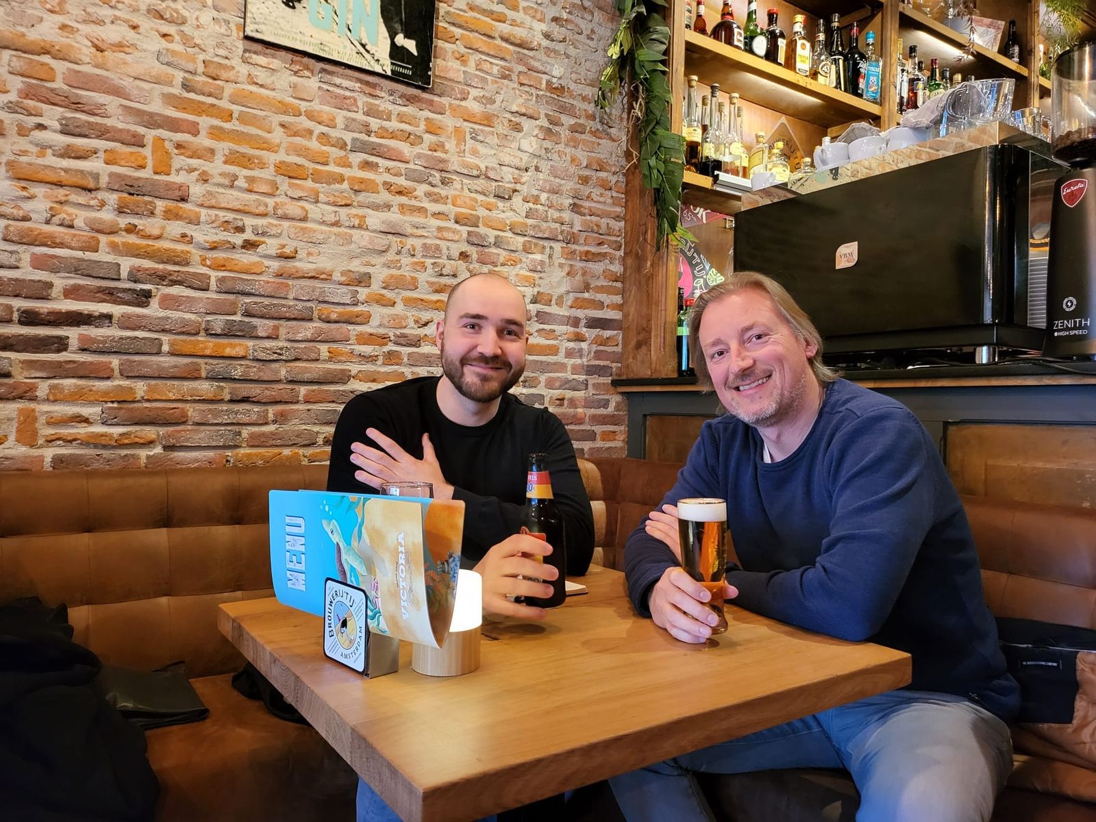 Eerste gesprek Jasper en Twan