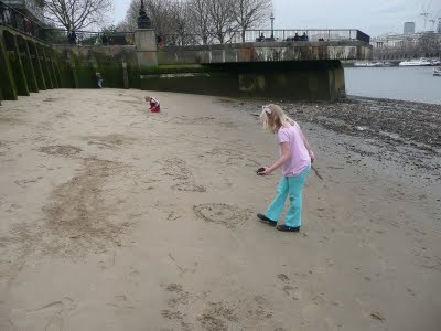 Media_httplh5googlecomautbull001r9v6dt6viiaaaaaaaacymlpvkz4iqemys400p1020225jpg_jesfbjwmuefdpfd